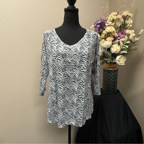 Erin London Tops - Erin London Zebra Print Tunic Top Medium – 3/4 Sleeve Lightweight Blouse